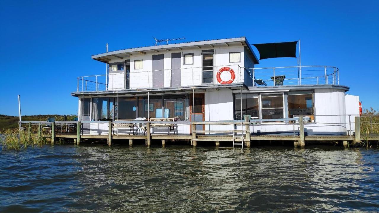 Ps Federal Retreat Paddle Steamer Гулва Екстериор снимка