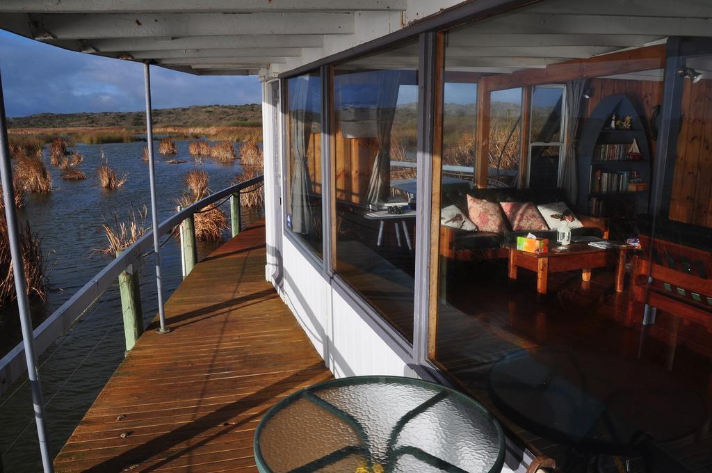 Ps Federal Retreat Paddle Steamer Гулва Екстериор снимка